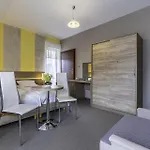 Bed and Breakfast Frajda Rewal