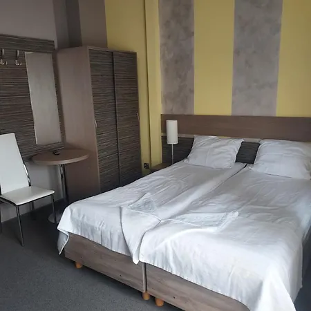 Frajda فندق مبيت وإفطار ريفال