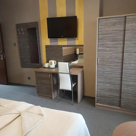 Frajda فندق مبيت وإفطار 4*